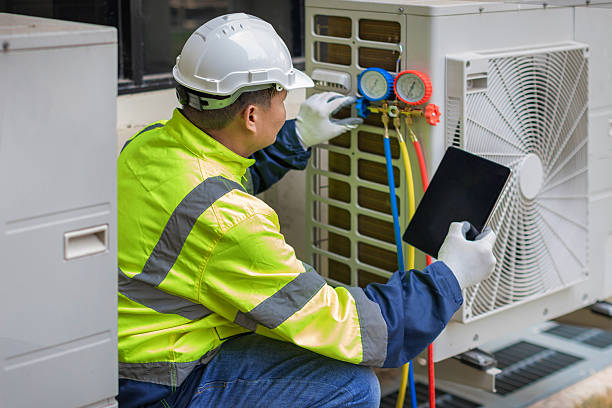 Professional Hvac technician working in Valera, TX